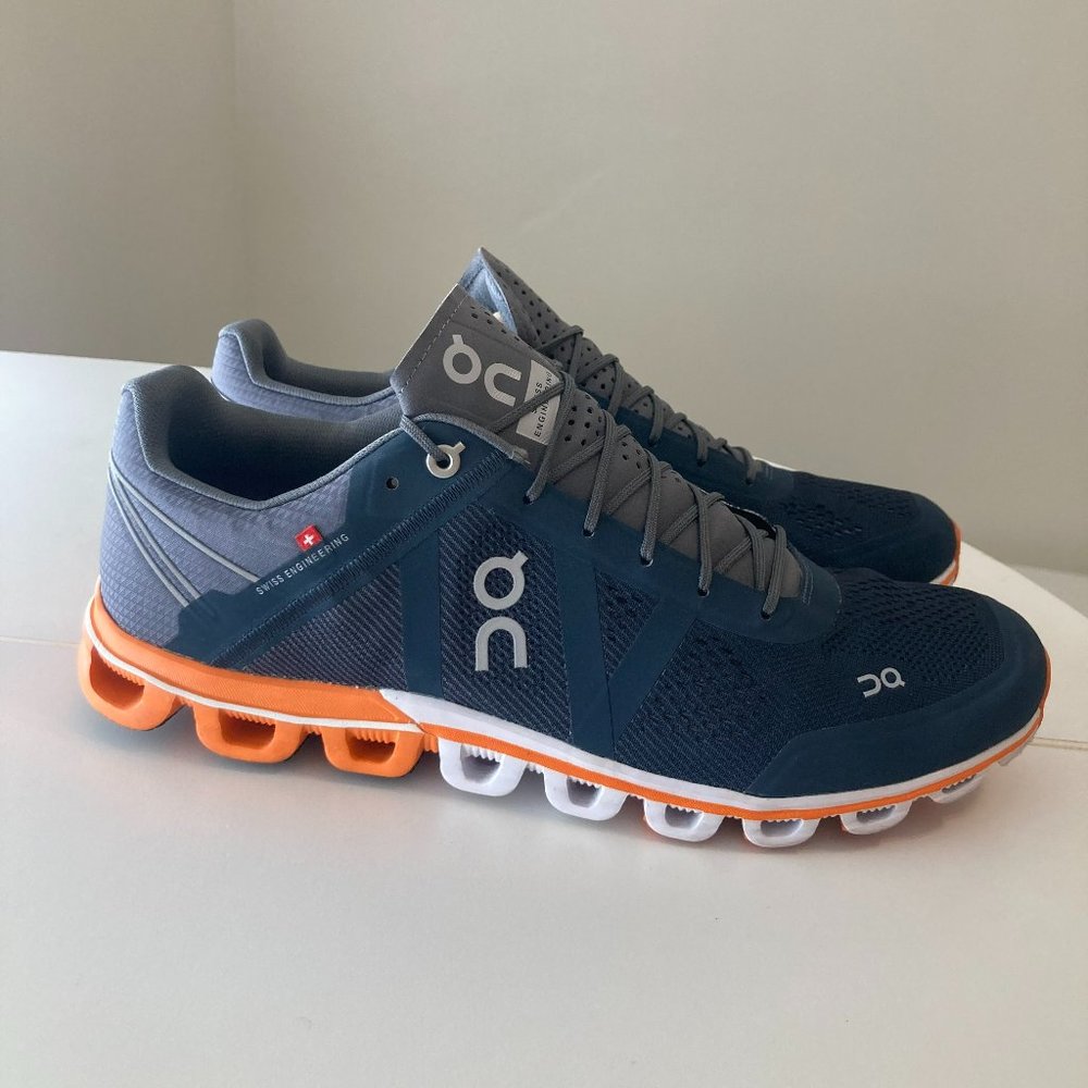 On Cloud Cloud X Swiss Engineering Men Running Shoe Sneaker Size 10.5